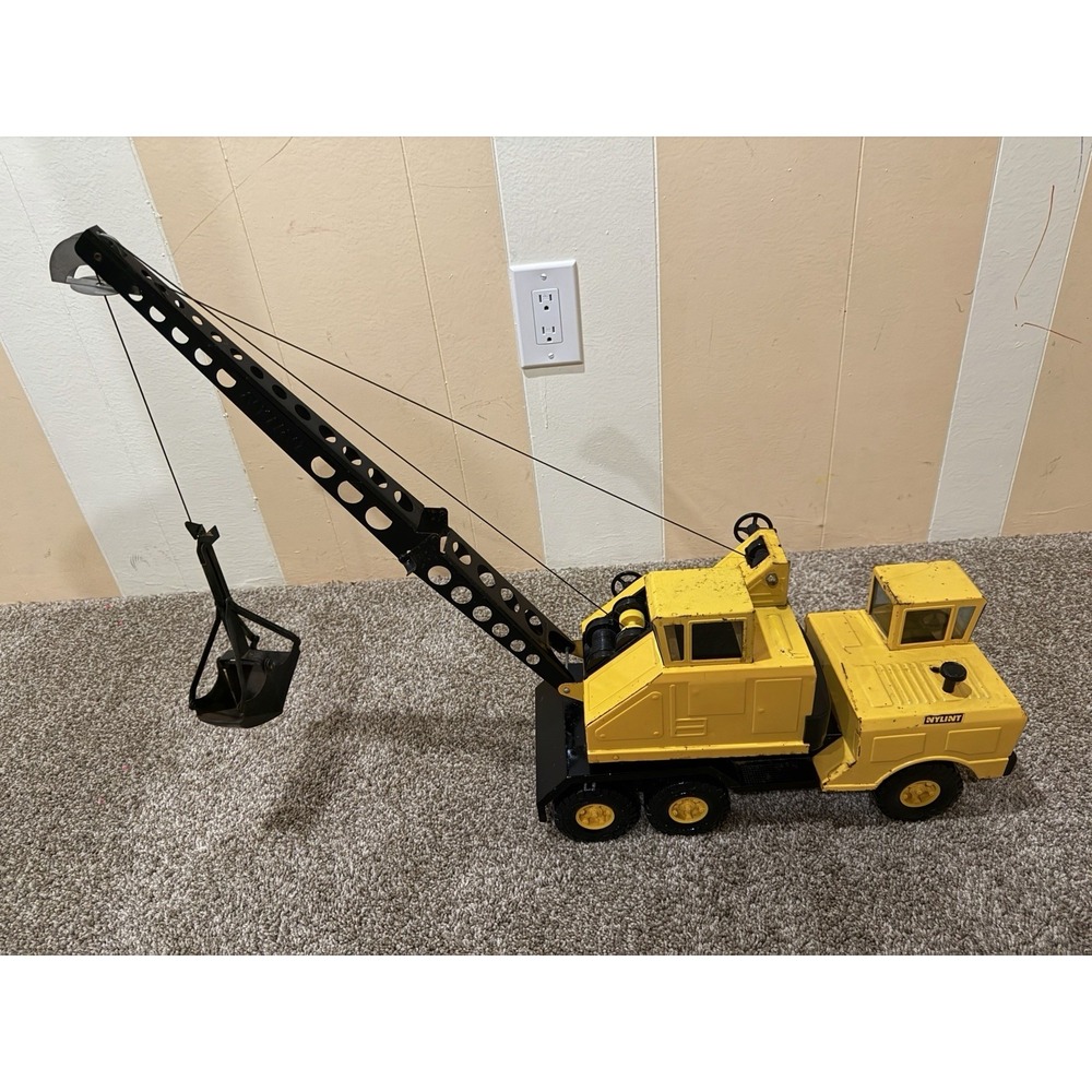 Vintage 1970s Nylint Michigan Crane Truck with Clam Bucket Shovel Metal Toy